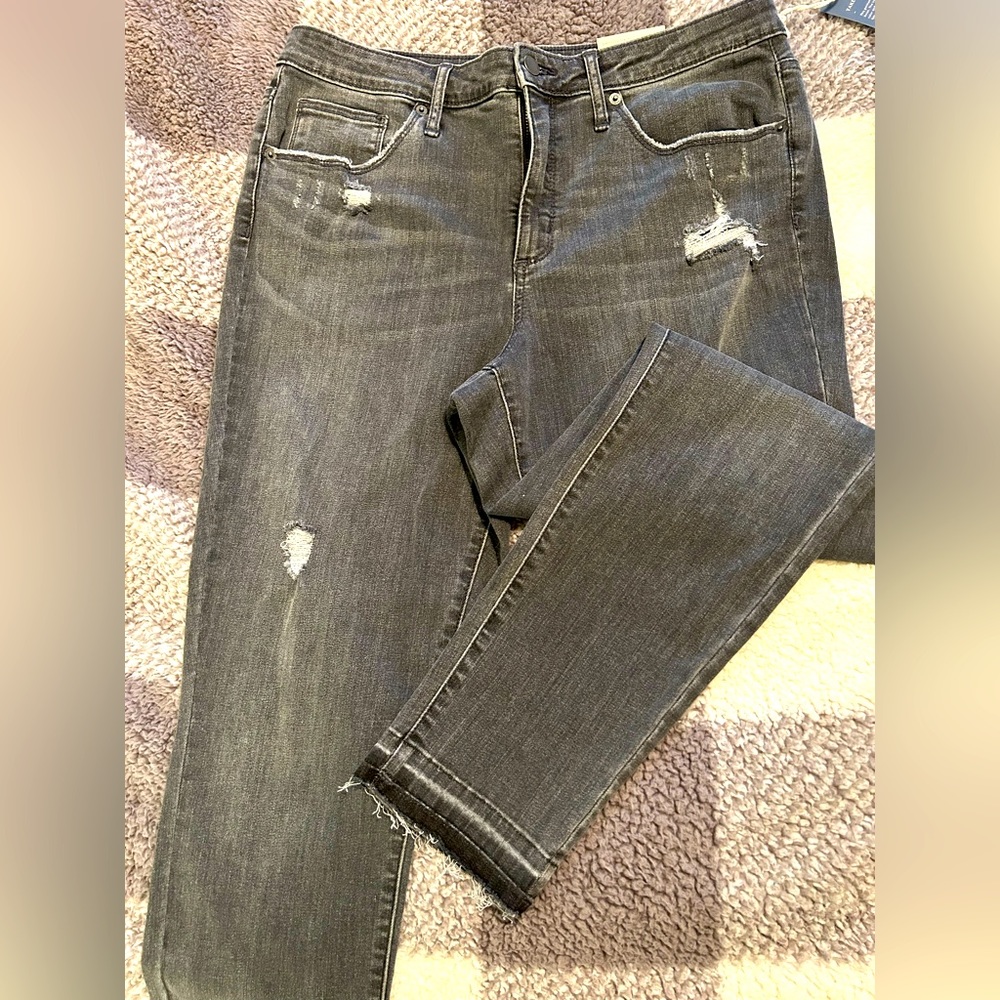 Universal Thread high rise skinny size 14